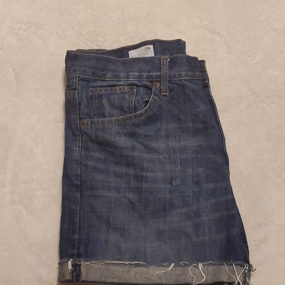 Gap shorts